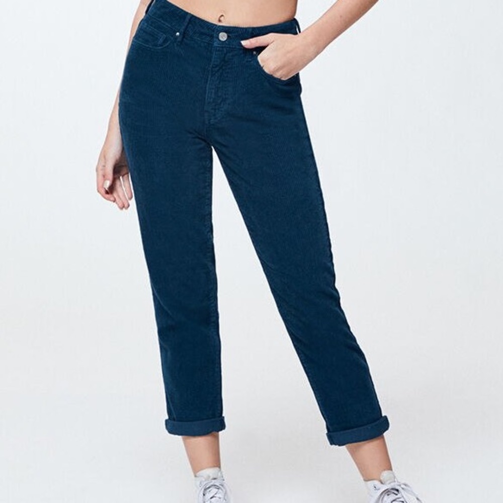 Pacsun Bermuda green corduroy mom jeans